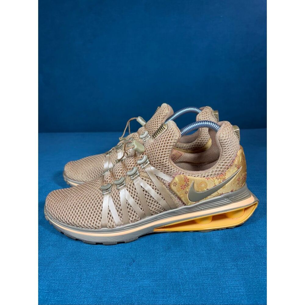 Nike Shox Gravity CNY Chinese New Year Particle Beige Women’s Size 9 AQ8554-700